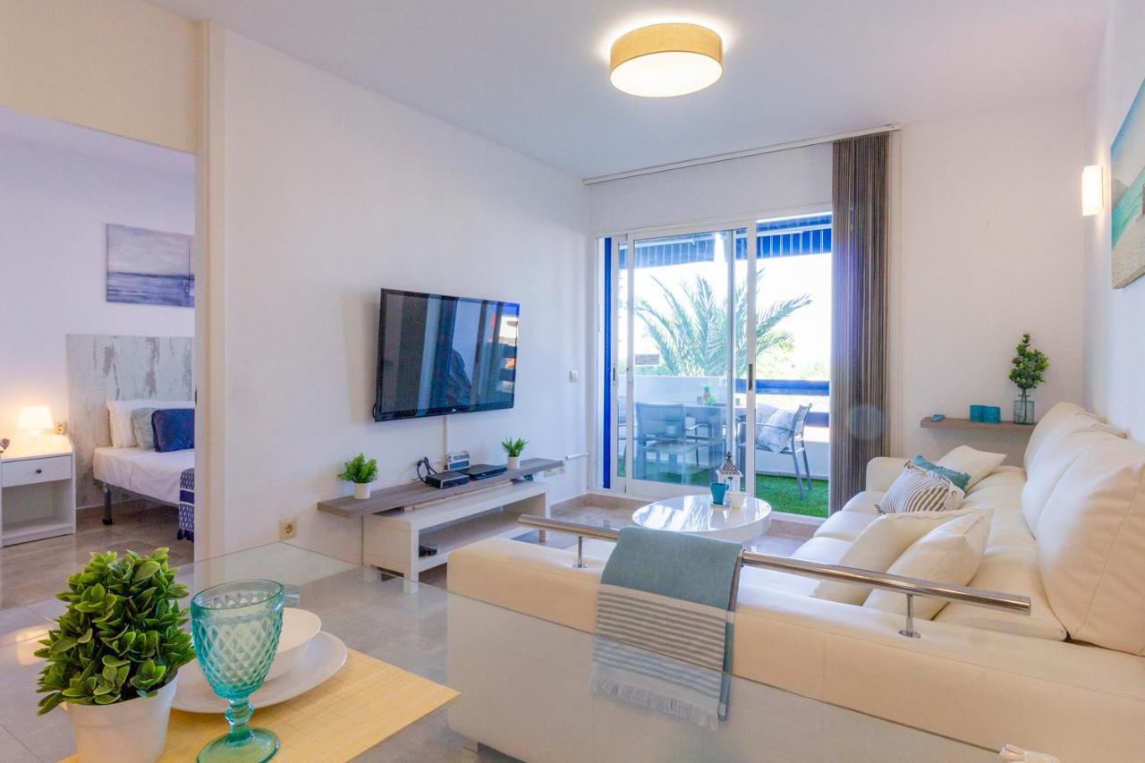 Apartamento Pink Calm-vistas Al Mar Y Piscina.free Parking *